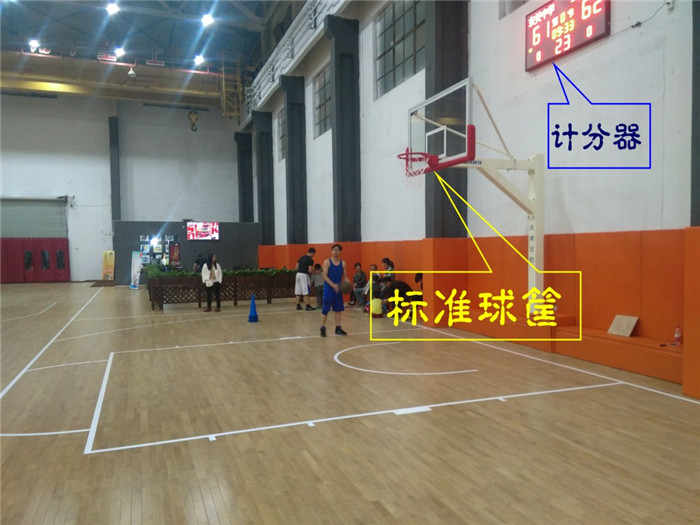 浙江上虞8090籃球俱樂部籃球場(chǎng)館木地板成功案例（3）